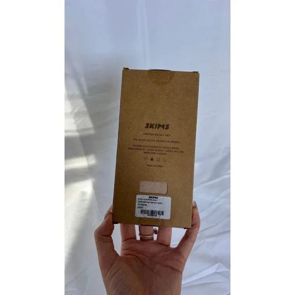 NWT SKIMS Everyday Mid Calf Sock MICA Cozy Soft Comfort Size Medium - Picture 3 of 3